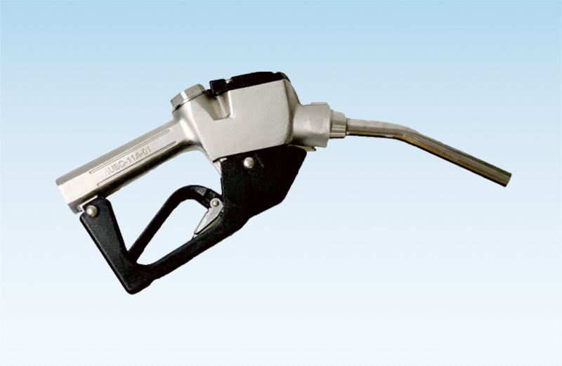 What are the common installation requirements for urea dispensers?