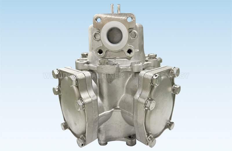 How do urea dispensers ensure precise flow control?