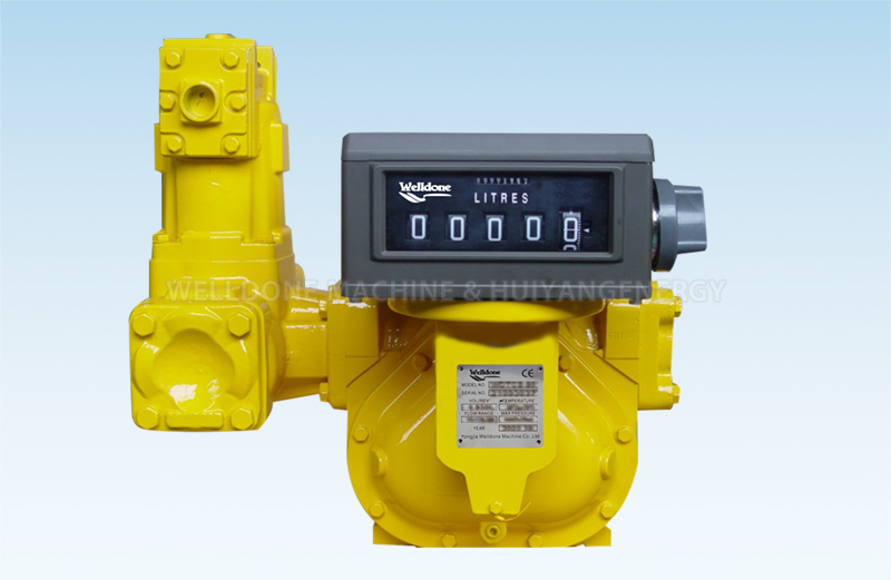 What Is the Difference Between a Volume Flowmeter and a Mass Flowmeter for Oil?